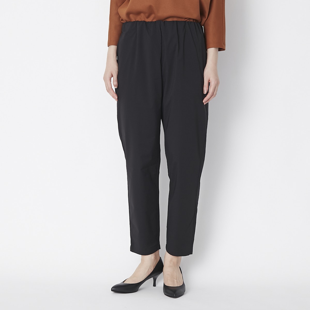 Kilka/水をはじくストレッチテーパードパンツ