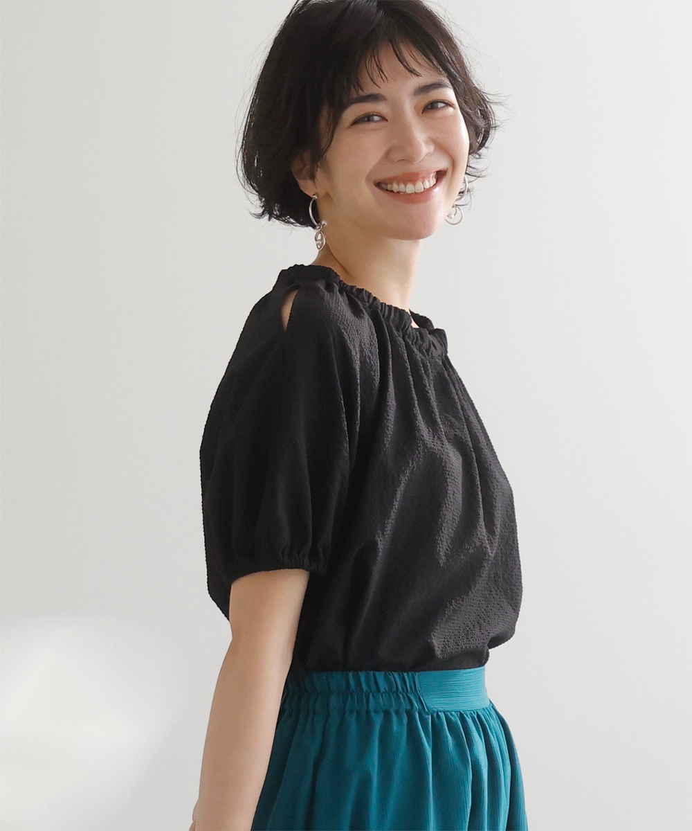 ぽこぽこ生地ショルダースリットブラウス | WEBストア | ファッションレンタル【EDIST. CLOSET】