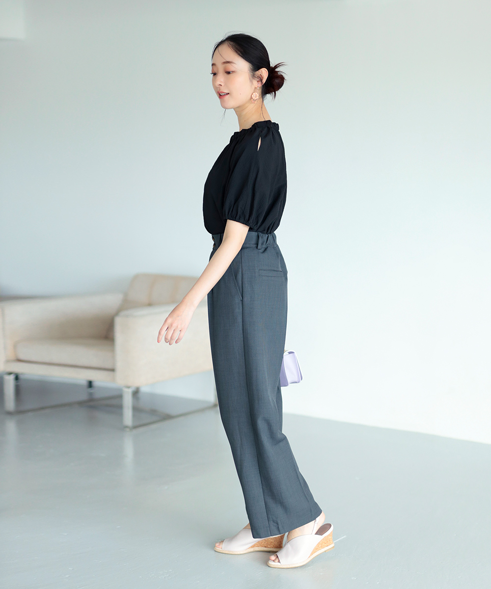 ★新商品★ドライタッチグレーセンタープレスパンツ | WEBストア | ファッションレンタル【EDIST. CLOSET】